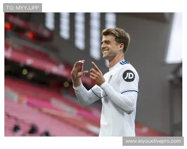 利物浦3-3利兹联，埃基蒂克双响难救主，田中碧96分钟绝平